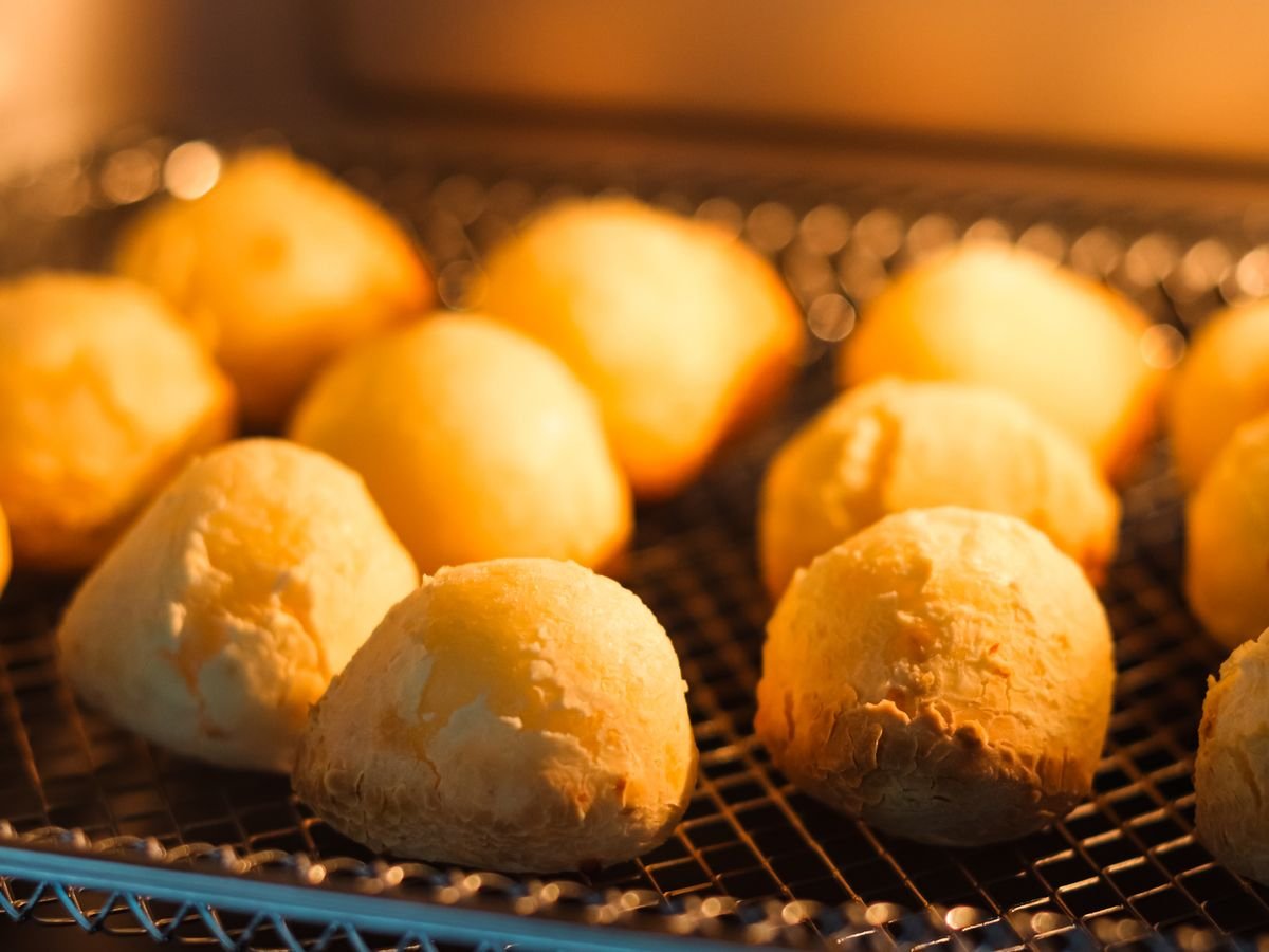 Pão de queijo assado, produto congelado para exportação